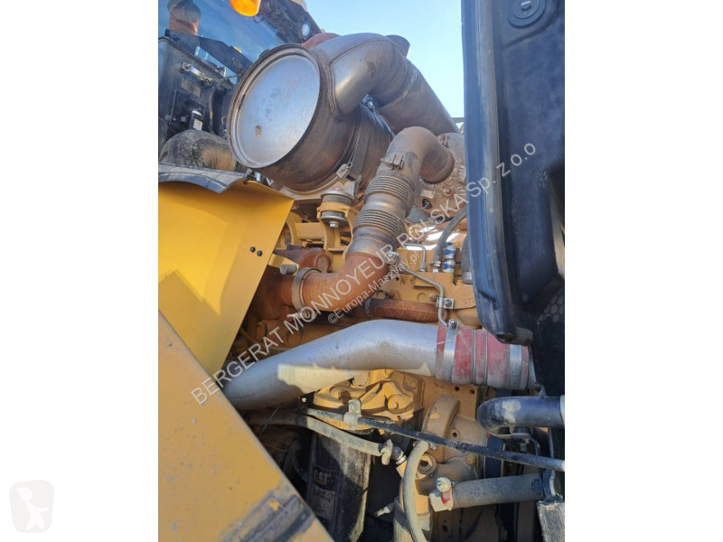 Nakladač Caterpillar 972