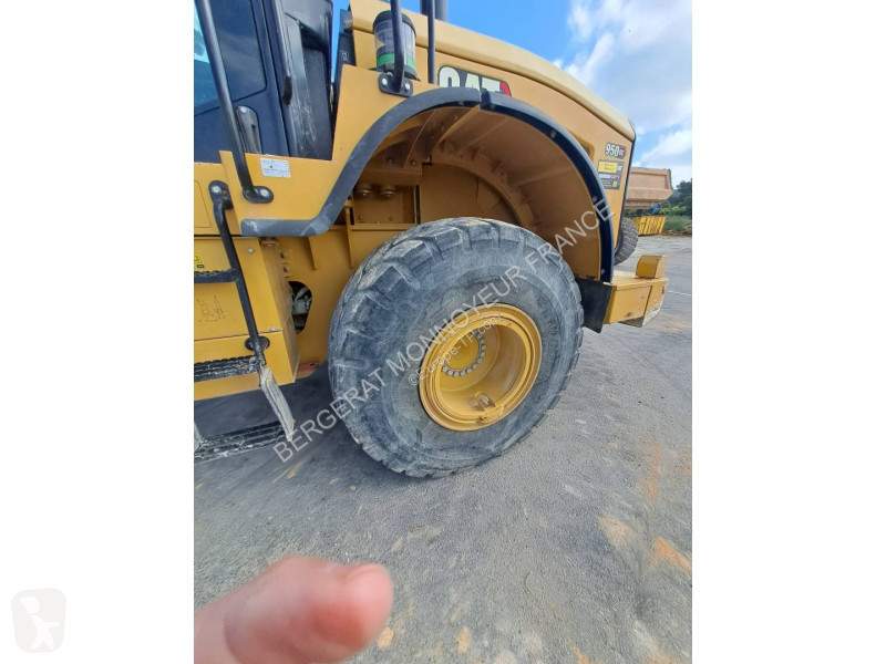 Nakladač Caterpillar 950GC