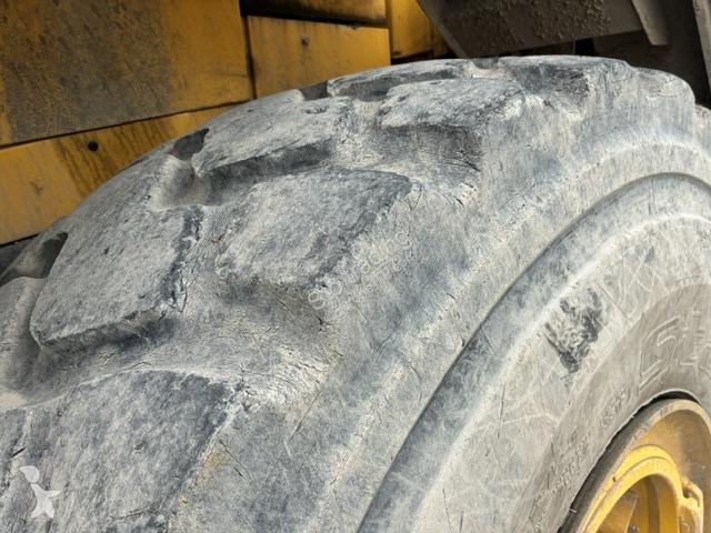Nakladač Komatsu