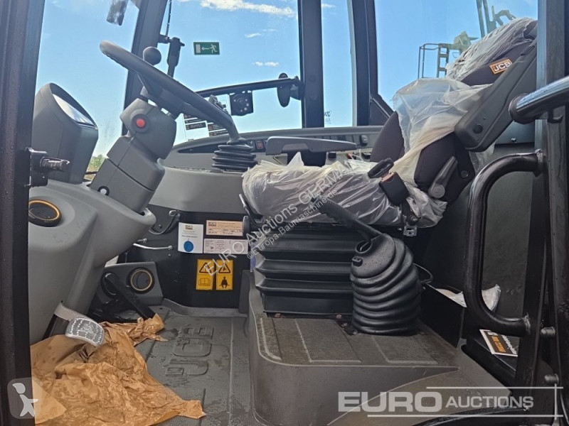 Shovel JCB 409