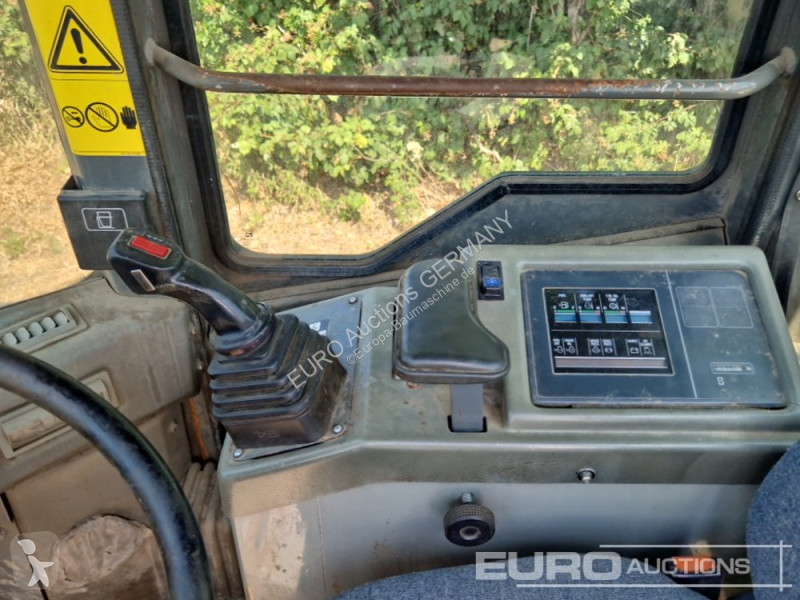 Nakladač Komatsu WA320-3H