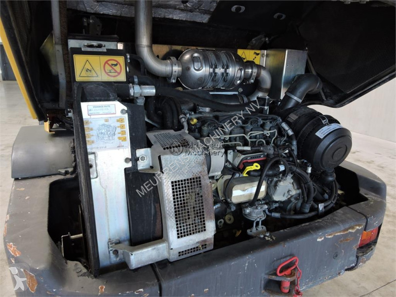 Nakladač Yanmar V80 + Fork