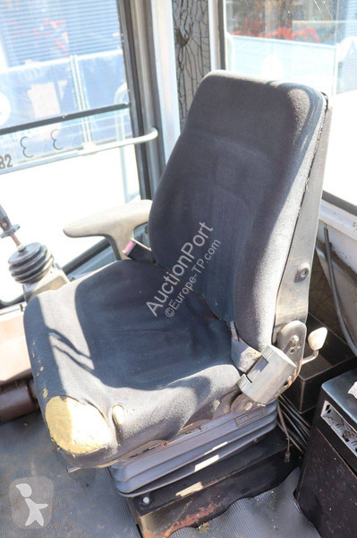 Nakladač Daewoo Mega 200