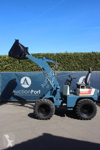 Chargeuse Mitsubishi WS200A