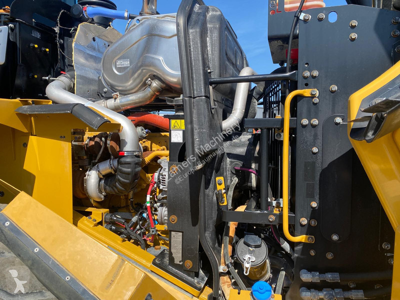 مُحمّلة Caterpillar 962 M .