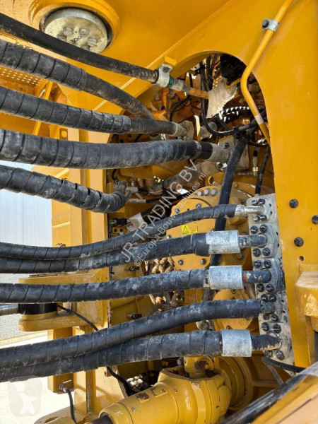 Nakladač Caterpillar (full service history...