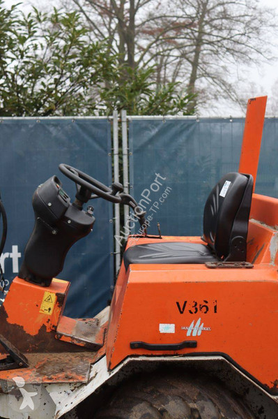 Chargeuse Giant V361