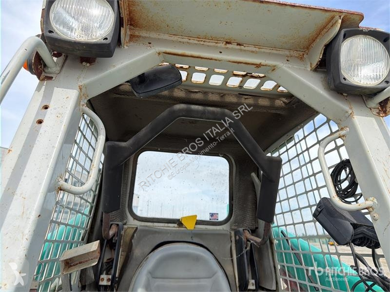 Chargeuse IHI 2041 Skid Steer Loader