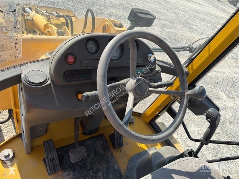 Pala cargadora Komatsu WB70A Wheel Loader
