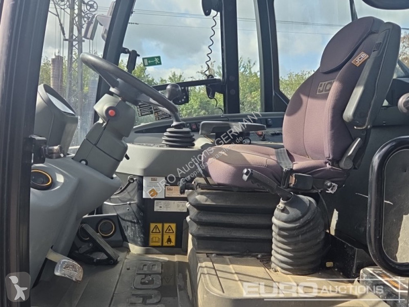 Lastare JCB 409