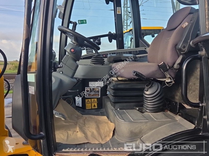 Lastare JCB 409