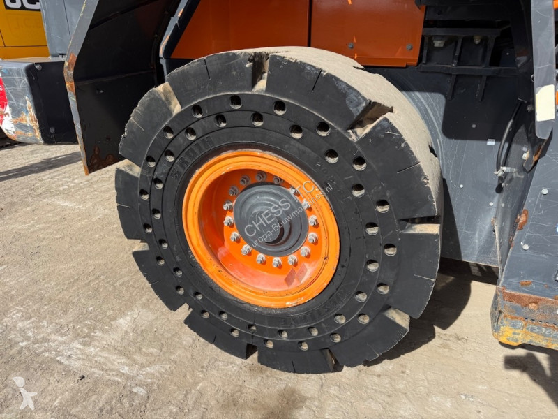 Lastare Doosan DL 280-7 - DL 280 - Solid tyres...