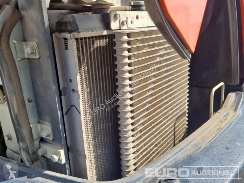 Lastare Kubota R085