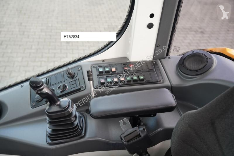 Товарач Liebherr L 506c / ŁADOWARKA KOŁOWA /...