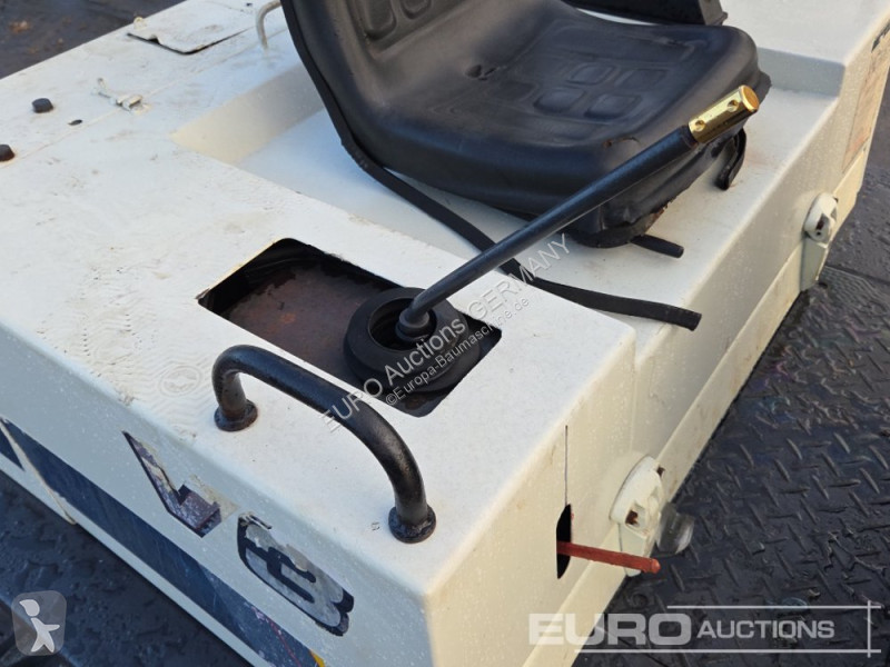 Shovel Yanmar V3