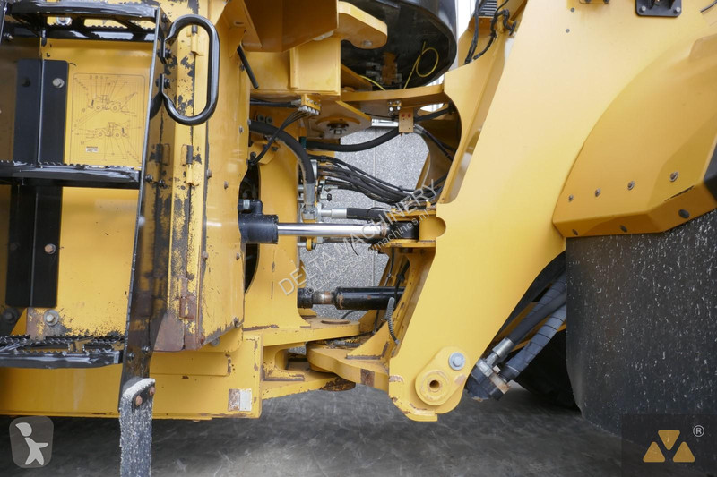 Nakladač Caterpillar 980M