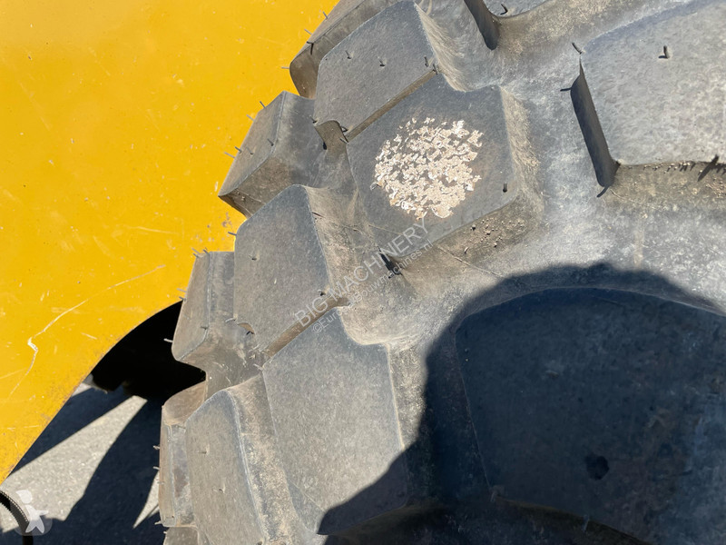 مُحمّلة Caterpillar 972M XE - CE / new tires /...