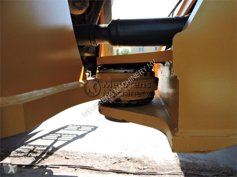 Nakladač Volvo L150H