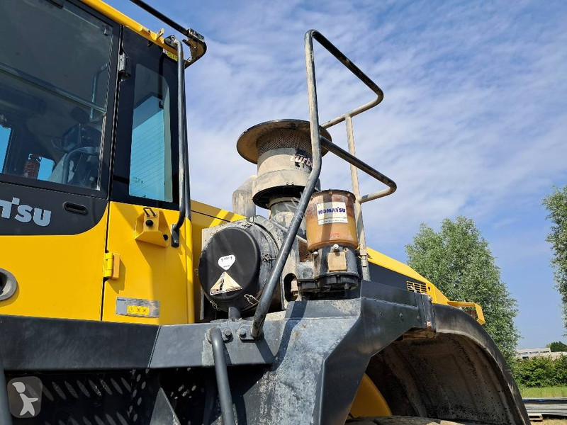 Pala Komatsu WA500-8E0