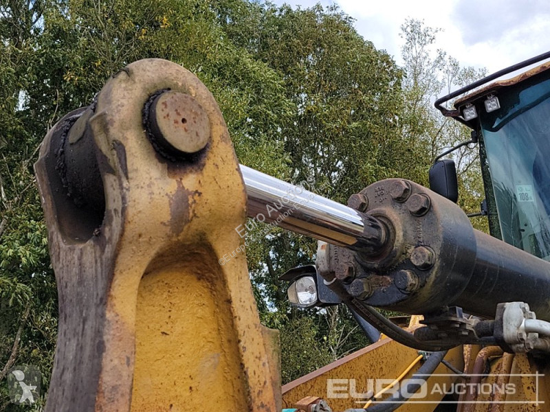 Shovel Caterpillar