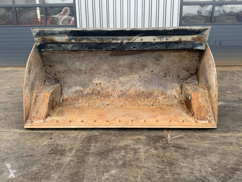 Shovel  L11