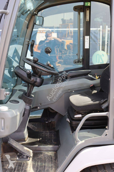 Shovel Yanmar 358