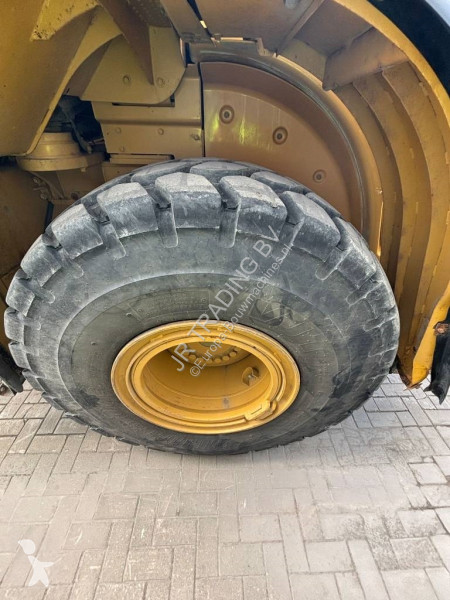 مُحمّلة Caterpillar (Verified low hours)