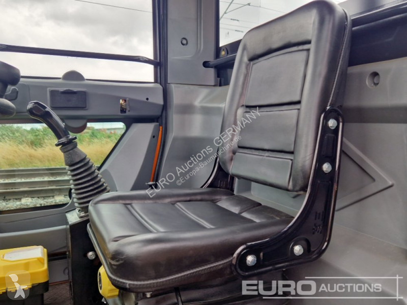 Nakladač  HJ938