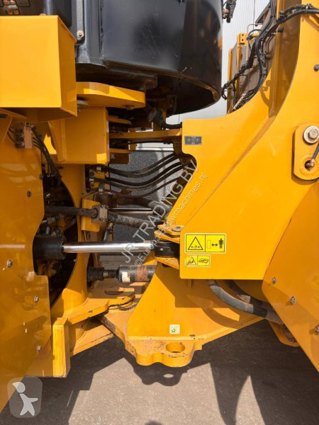 مُحمّلة Caterpillar 972 M