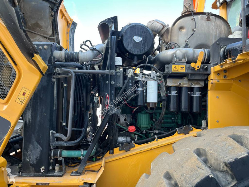 Nakladač Volvo - Automatic Greasing / Camera