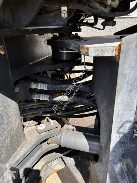 Фронтальный погрузчик Komatsu WA 200-8