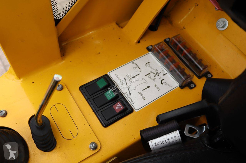 Eurotrac -CIF loader