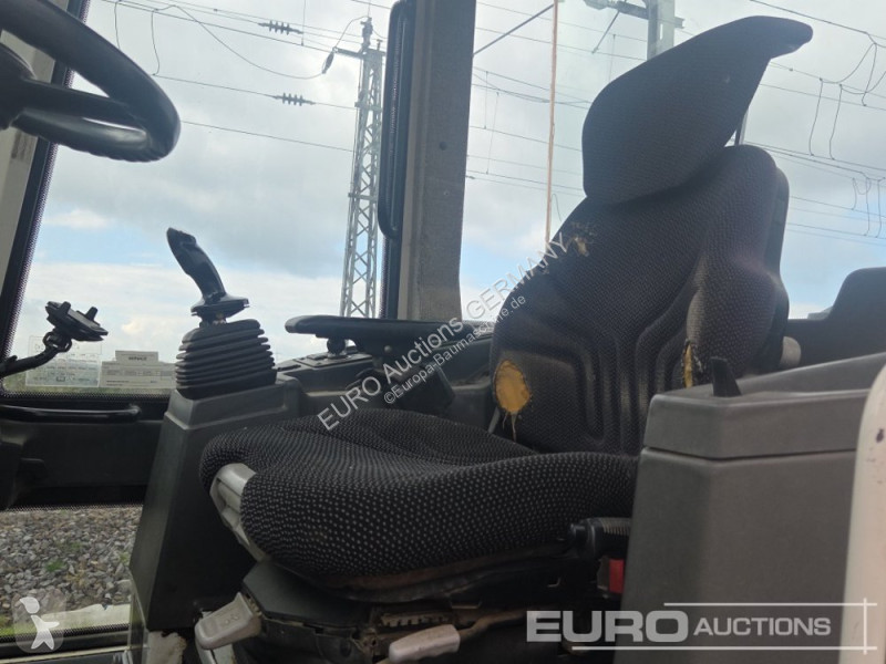 Навантажувач Liebherr L506