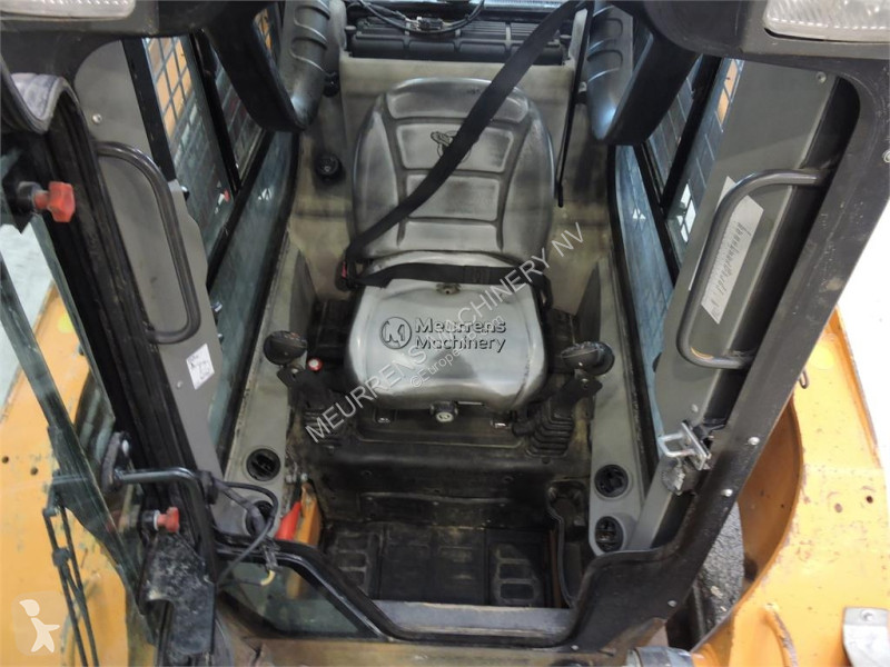 Chargeuse Case SR210 B