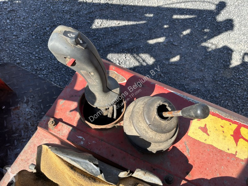 Chargeuse Schäffer 548