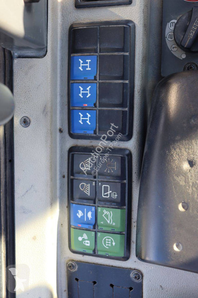 Kramer 353 loader