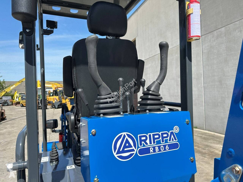 Pá carregadora Rippa RB06