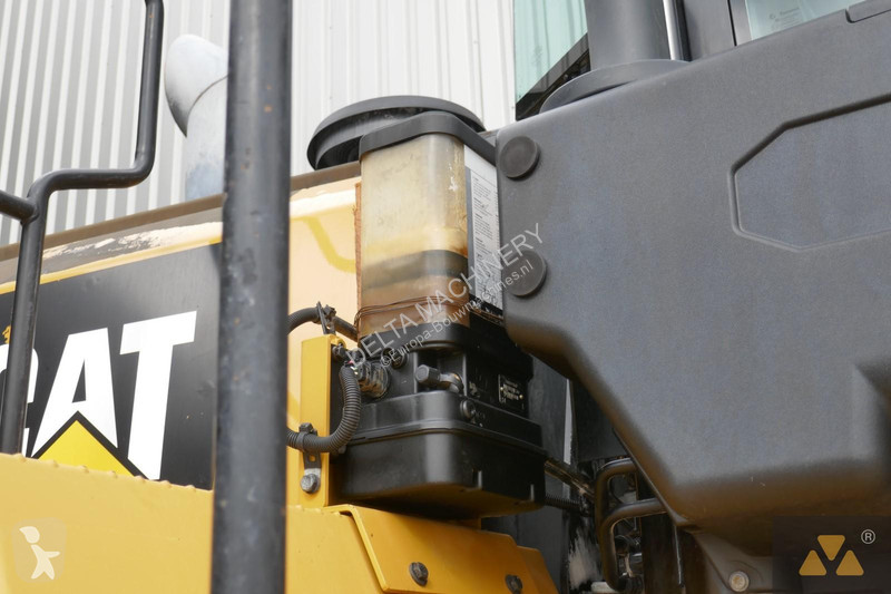 Nakladač Caterpillar 980M