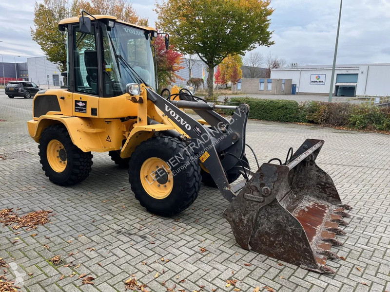 Nakladač Volvo G wheelloader, 2016 year, Fresh...