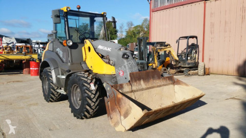 Lastare på däck Mecalac