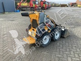 Pala cargadora Giant SK201D