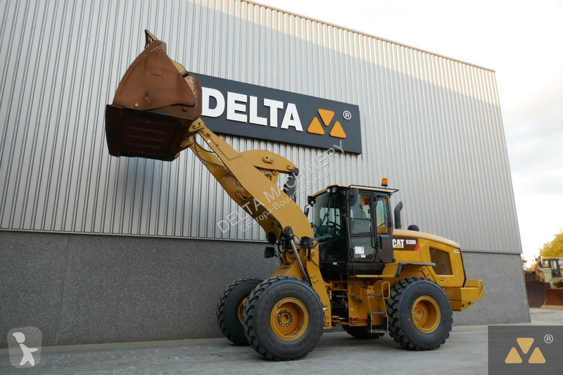 Pala Caterpillar M
