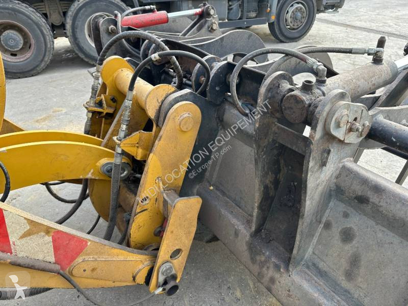 Shovel Caterpillar 914-14