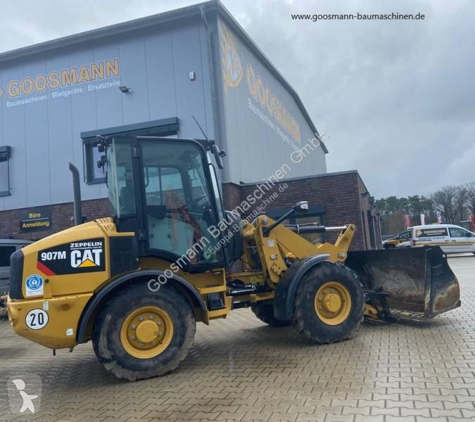 Shovel Caterpillar 907M