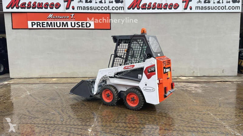 Shovel Bobcat