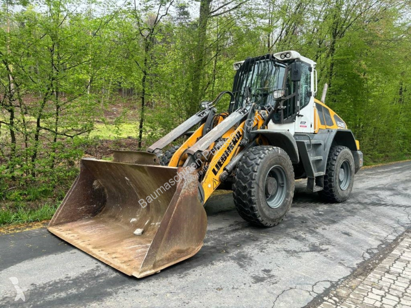 Shovel Liebherr L 526