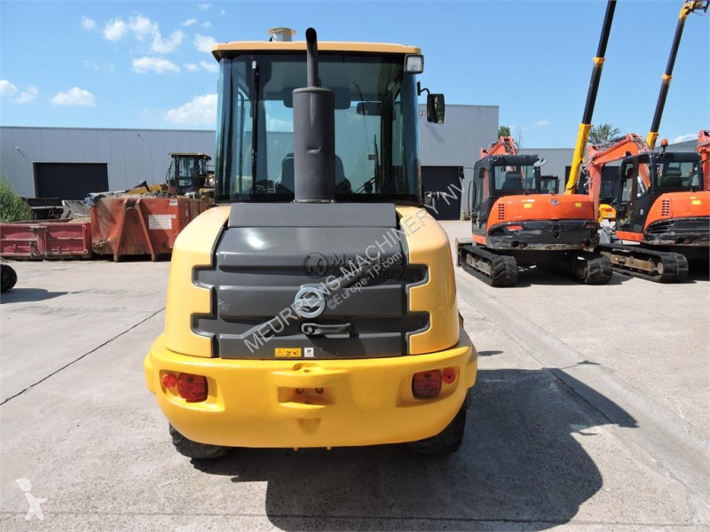 مُحمّلة Volvo L25F + FORK