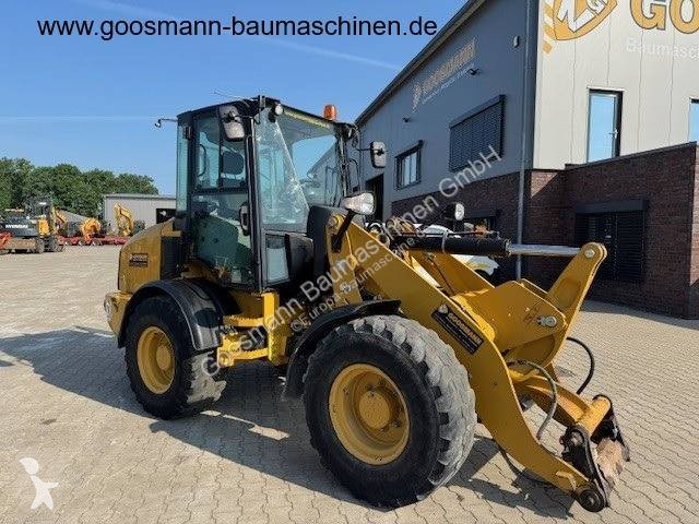 Shovel Caterpillar CAT 908 M