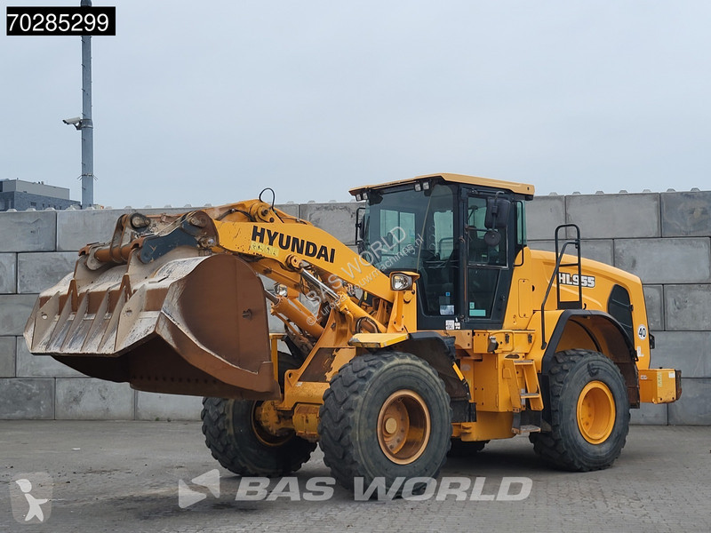 Shovel Hyundai HL955