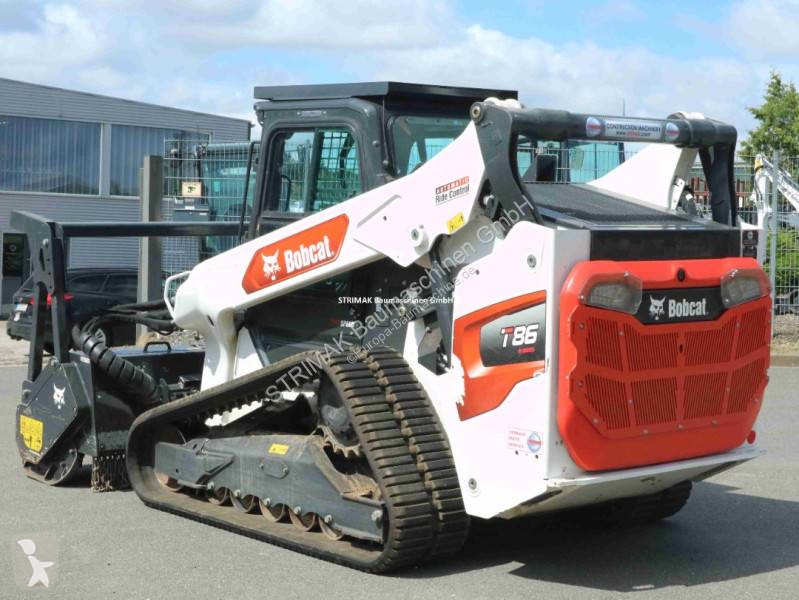 Shovel Bobcat T86